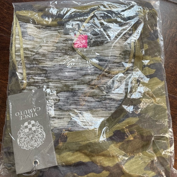 NWT- Vince Camuto camo tee - S - Picture 3 of 4